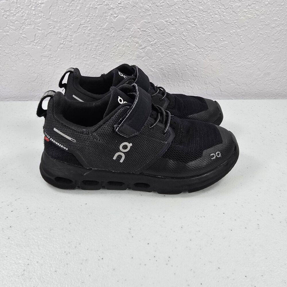 On Running Shoes Kids Size 1 Black Mesh CloudTec Hook Loop Athletic Sneakers